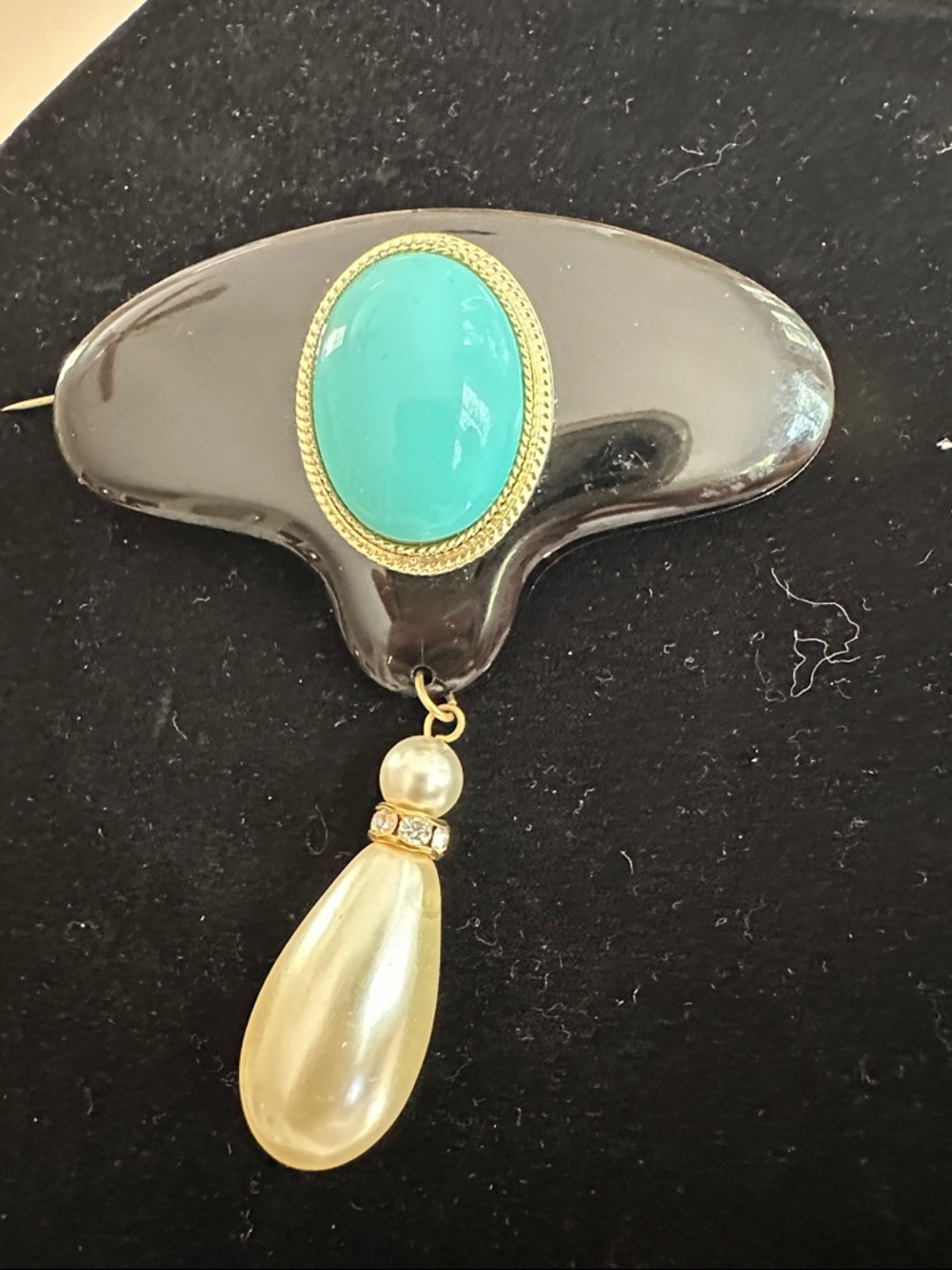 Black Resin & Gold-Tone Turquoise Oval Cabochon Brooch with Pearl Drop
